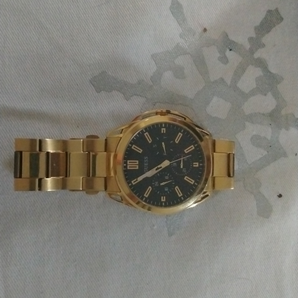 GUESS WATCH - Picture 3 of 5